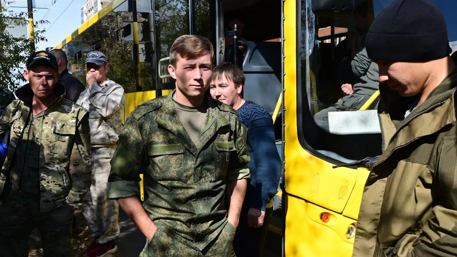 Возобновление мобилизации. Мигранты после мобилизации. Мобилизация на украине. Возобновление мобилизации. Возобновление мобилизации.