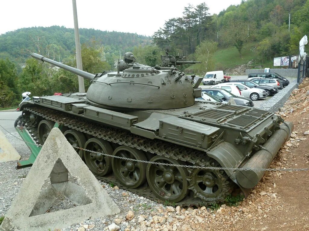 Купить т 55. T-55. Т-55 Словения. Танк т 55 Словения. Танк т-55 с БТУ-55.