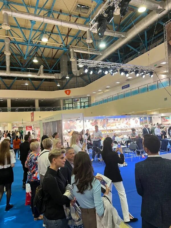 Парк суперленд воронеж. Выставка обуви в москве 2022. Выставка еврошуз 2023. Шузстар екатеринбург. Измайлово шуз 2022 выставка обуви.