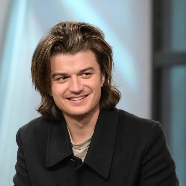 Джо керри. Джо Кири. Маллет Джо Кири. Джо Кири сейчас. Joe Keery Haircut.