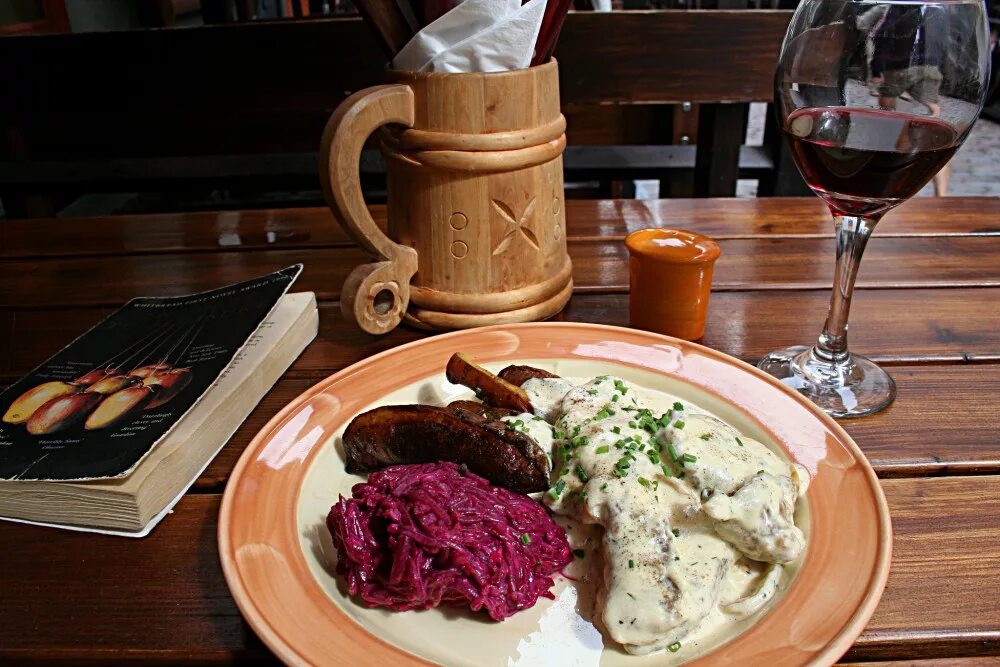 национальное блюдо финляндии. финские национальные блюда. финская национальная кухня. финская кухня. граави кирьелохи.