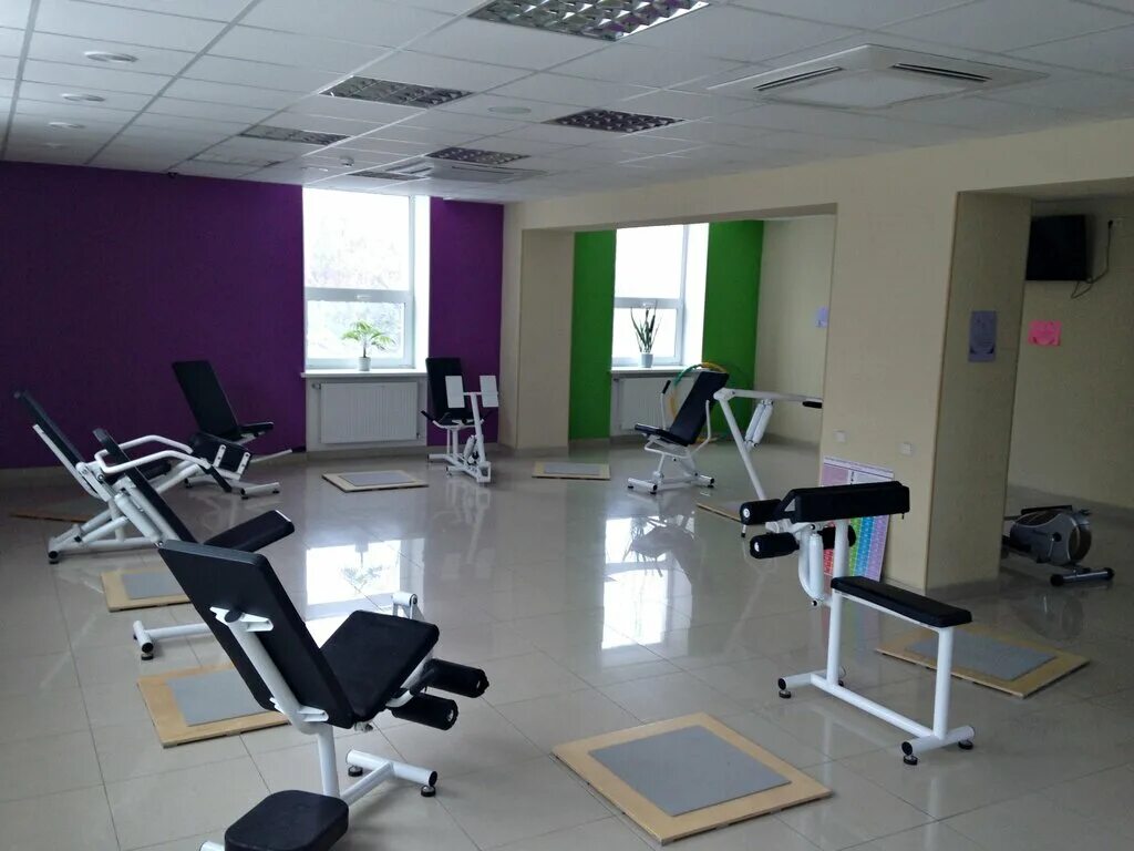 зал р7 луганск тренажерный. тренажерный зал оксфорд. спортивный комплекс "шелковый путь". фитнес залы в луганске. тренажерный зал оксфорд луганск.