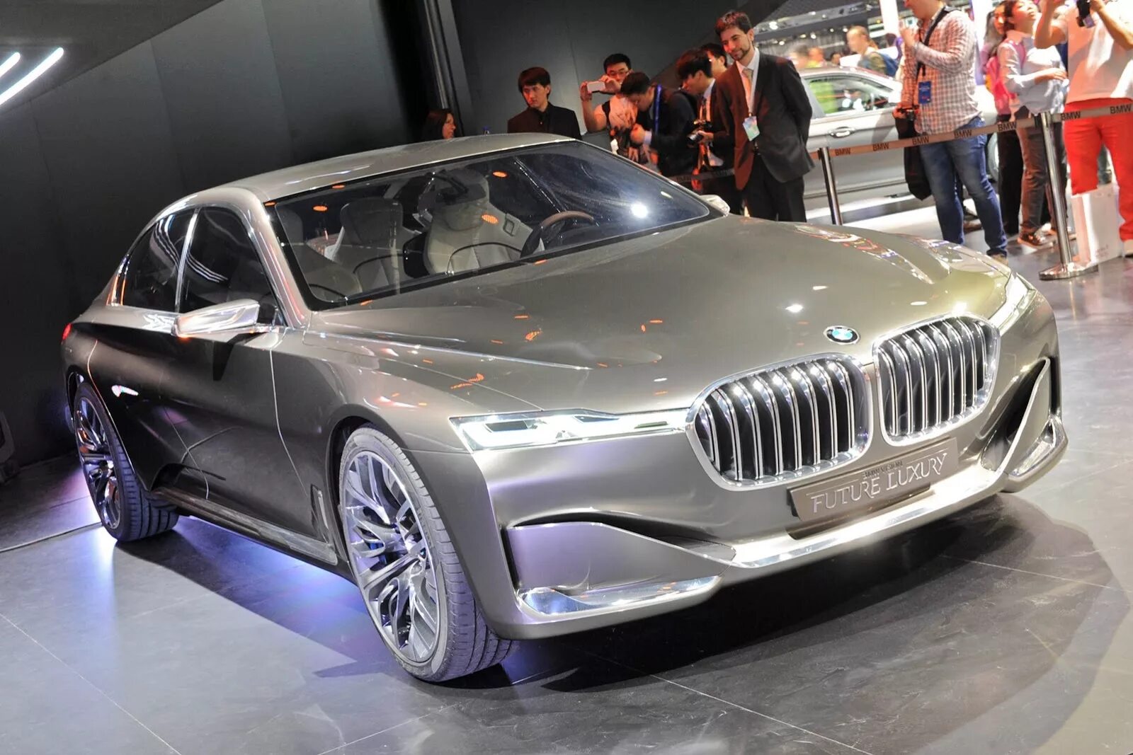 Последний автомобиль. БМВ Майбах. BMW 7 Concept. BMW Vision Future Luxury. БМВ последняя модель БМВ.