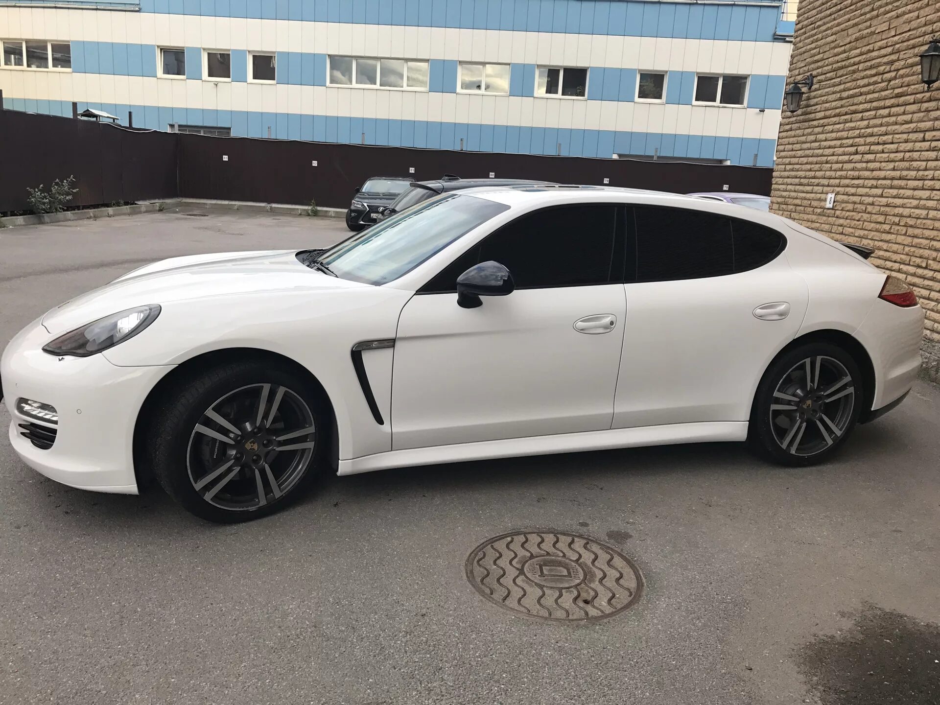 6. 6. Порше панамера 4. Porsche panamera 4 2011. Порше панамера турбо s 2014.