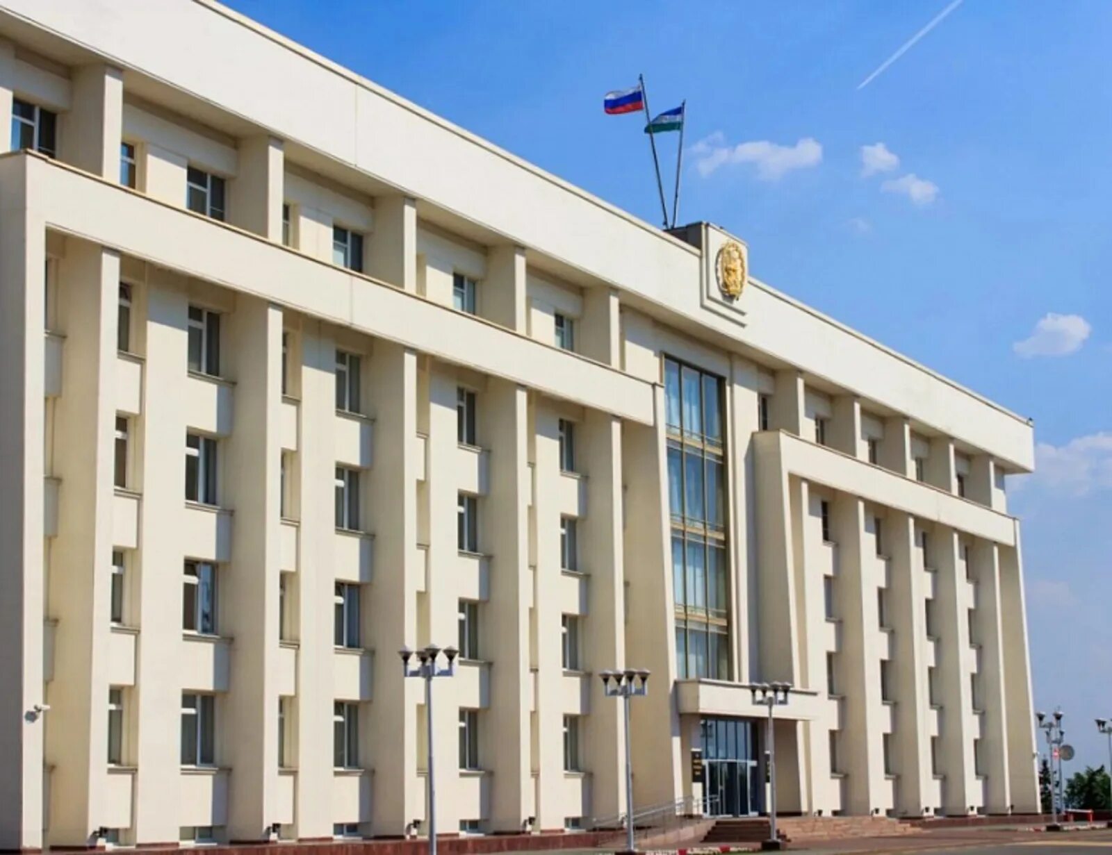 Сайт правительства рб. Белый дом Башкортостан. Дом правительства РБ Уфа. Здание правительства Башкирии. Тукаева 46 Уфа дом правительства.