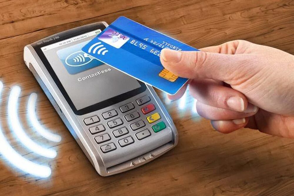 Nfc банковская карта. Карта бесконтактная пластиковая. Бесконтактная банковская карта. Пластиковая платежная карта. Оплата банковской картой.