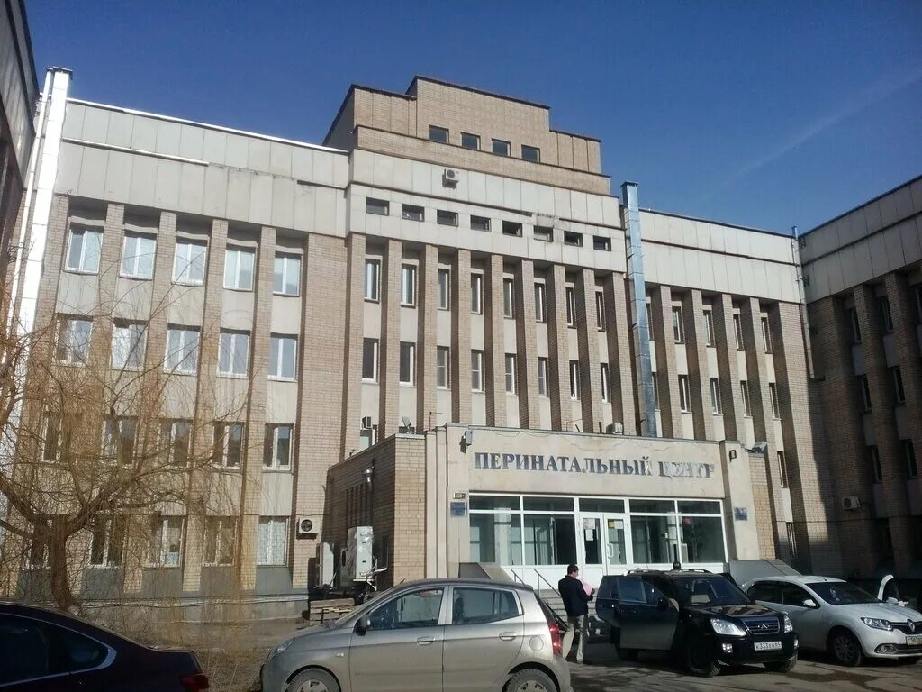 Мест категорически не хватает, родила - в коридор": саратовчанка рассказала о пе