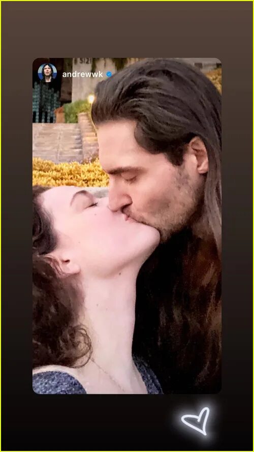 Kat dennings поцелуй. Robert patrick and annabeth gish. Kat kiss actress. коттрелл гидри и катерина грэхэм. Kat kiss video.