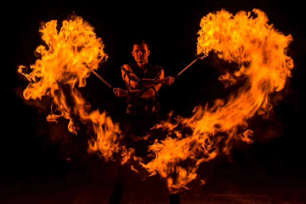 Фаер fire. Free fire battlegrounds. Обои фри фаер. Фаер шоу. Альваро фри фаер.