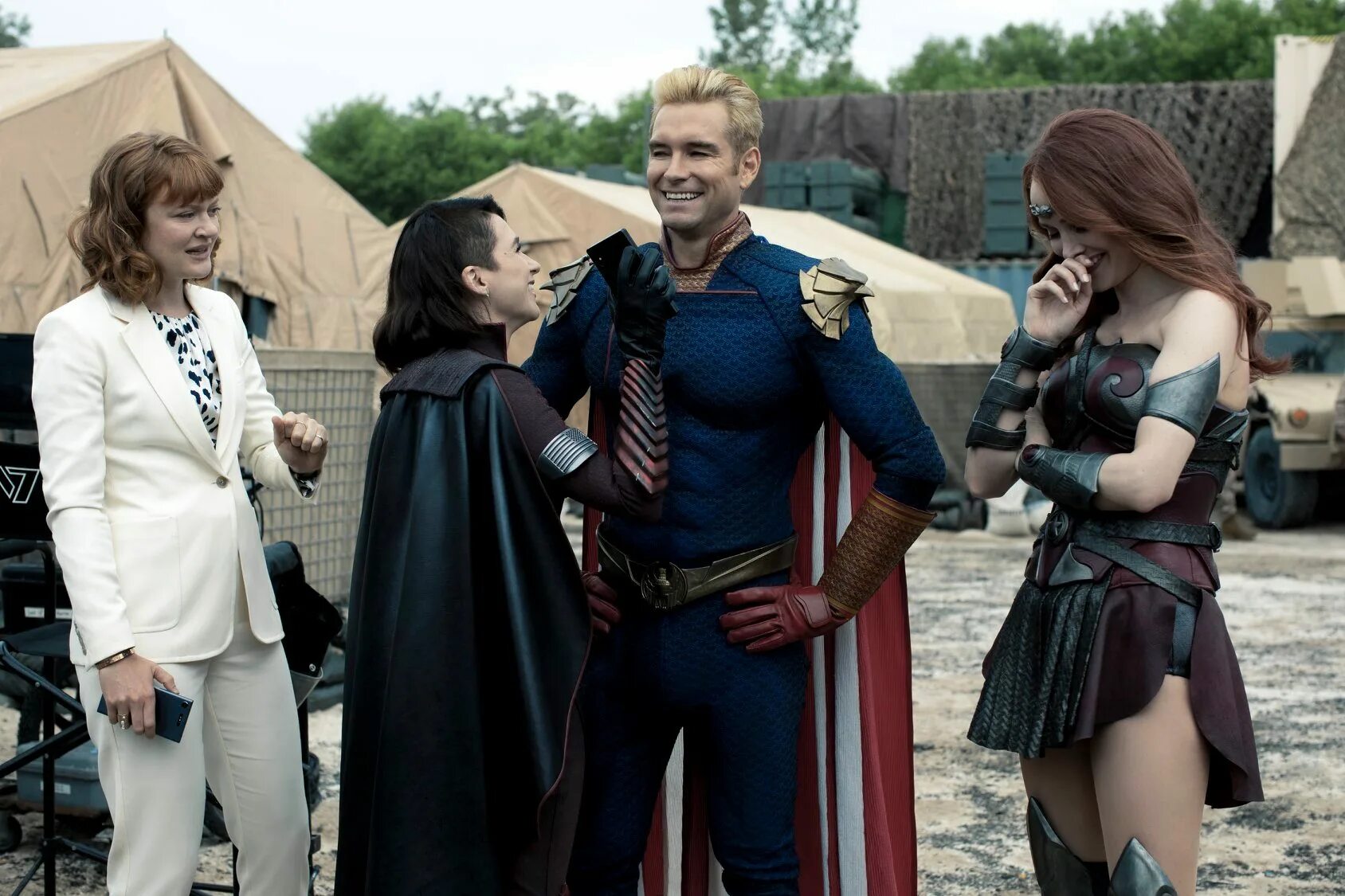 Энтони старр homelander. The boys 4 english. The boys хоумлендер. Энтони старр the boys. The boys хоумлендер.