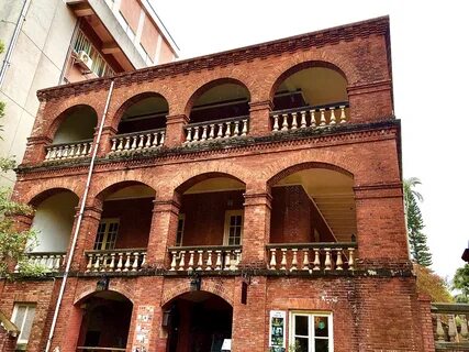 File:真 理 大 學 牧 師 樓.jpg. 