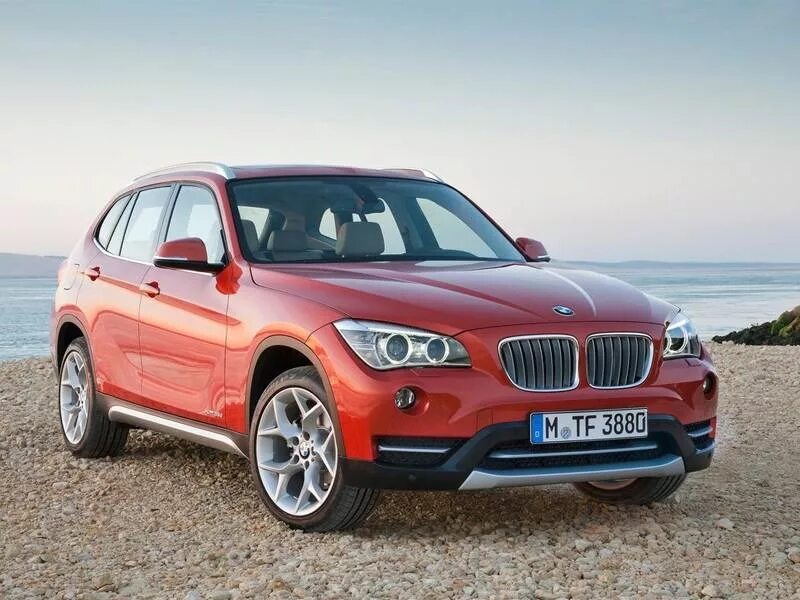 Bmw x1 f48. Оригинальный x1. Bmw x1 белая. Бмв x1 2020. Bmw x1 f48 2015.