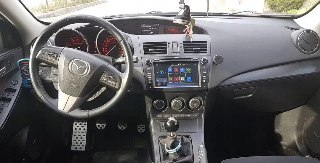 Бортовой компьютер мазда 3 бк. Carplay mazda 3. Mazda cx 5 проектор на лобовое. Русификация bmw. Axela bl бортовой компьютер.