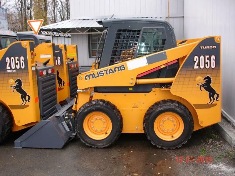 Продам мини погрузчик. Мини погрузчик mustang 2056. погрузчик мустанг 2044. мини-погрузчик mustang 1650r. погрузчик мустанг 2076.