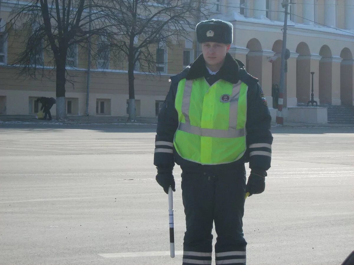 Экзамены гибдд нижний новгород. Сотрудники ГАИ Нижний Новгород стрелка. Нижегородский полк ДПС. ДПС Нижний Новгород. ГИБДД Нижний Новгород 0001.