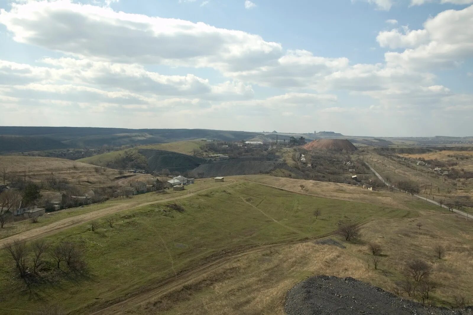 Погода в нагольно тарасовке. Нагольный Кряж. Нагольно-Тарасовка Луганская область. П.Нагольно-Тарасовка ЛНР. Нагольный Кряж ЛНР.