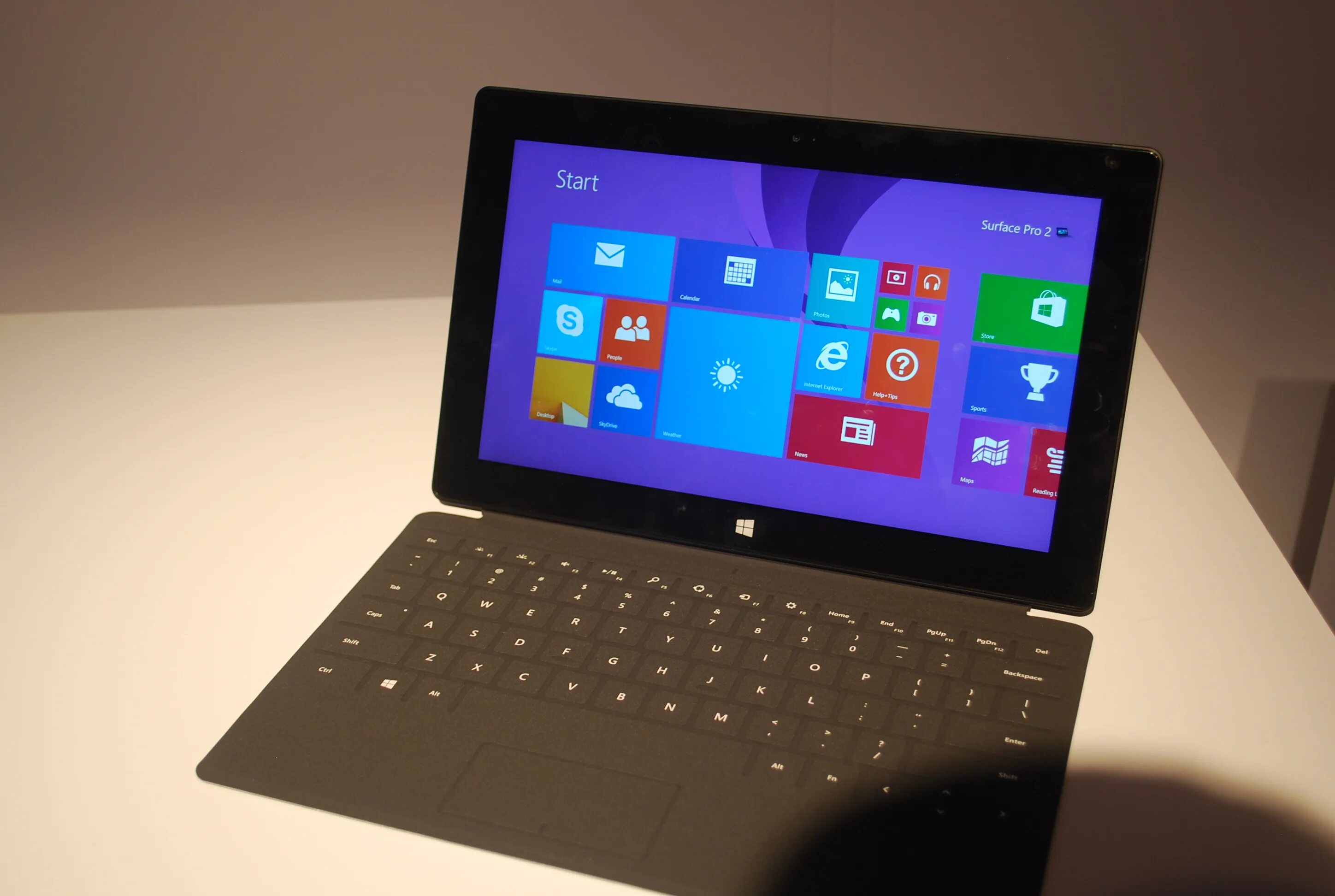 Планшет виндовс surface 32gb. Сурфейс про 3. Microsoft surface Pro 3. Планшет Microsoft surface Pro 8.