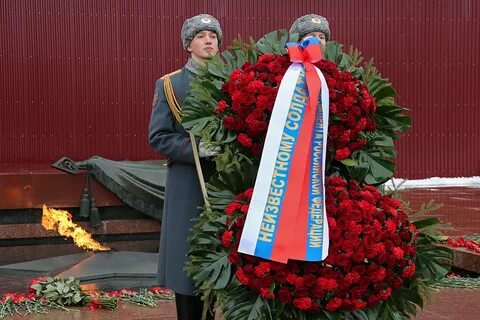 Венки солдату