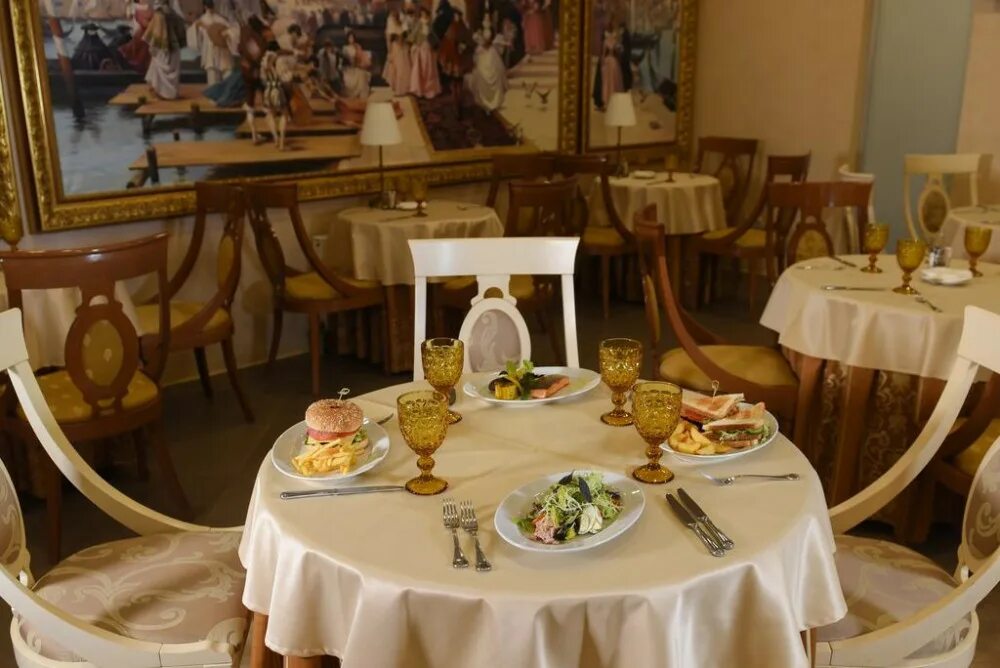 Отель 13 казань. Парк отель центр 3 казань. Парк отель казань островского 67. Гостиница парк отель 3 казань. Казань островского 67 гостиница.