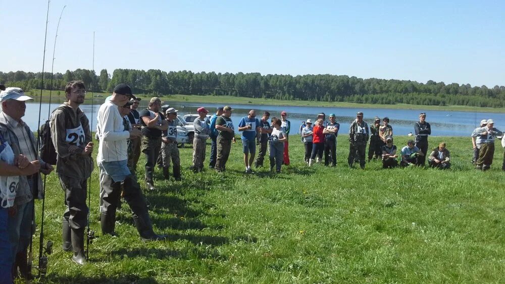 Рыбалка Бобровка. Бобровка Сузунский район рыбалка на озере. Сузун Бобровка Сузунский район. Бобровка соревнования.