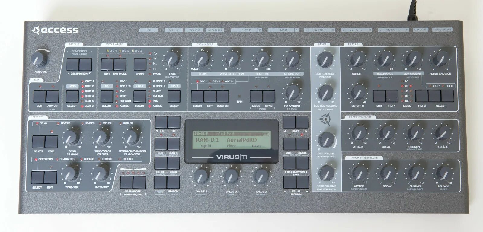 Virus купить. Access virus ti2 Polar. Access virus ti2 Keyboard. Модульный синтезатор Aces virus. Access virus ti desktop.