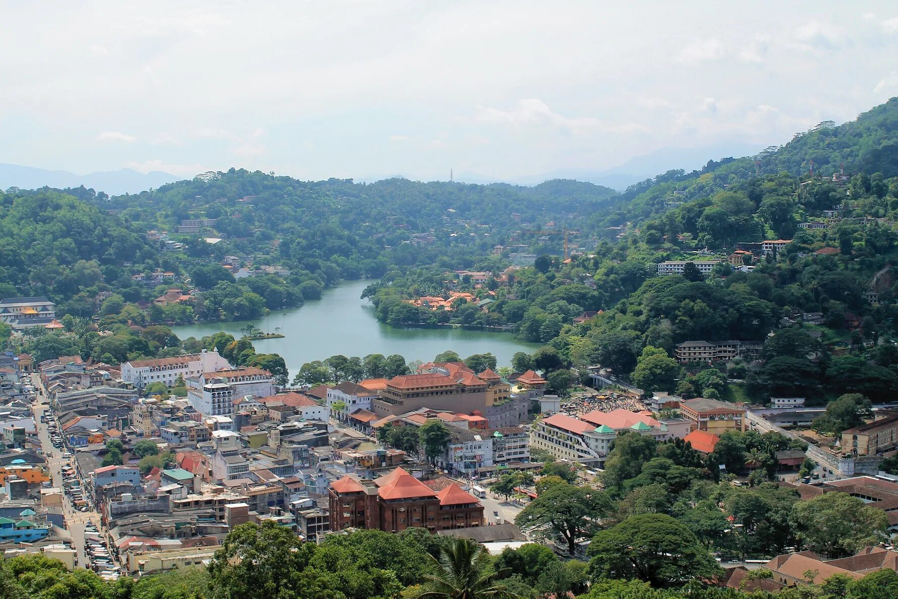 Город Канди Шри-Ланка. Шри-Ланки - город Канди. Kandy Шри Ланка. Kandy Шри Ланка вид города. Г канди