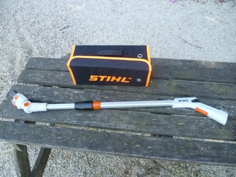 Кусторез ножницы аккумуляторный stihl. Кусторез штиль аккумуляторный hsa 25. Телескопическая штанга для мотоножницы stihl hsa 26. Stihl hsa 25. Штанга телескопическая stihl для hsa 26.