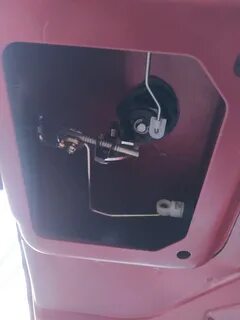 Замок багажника рено сандеро