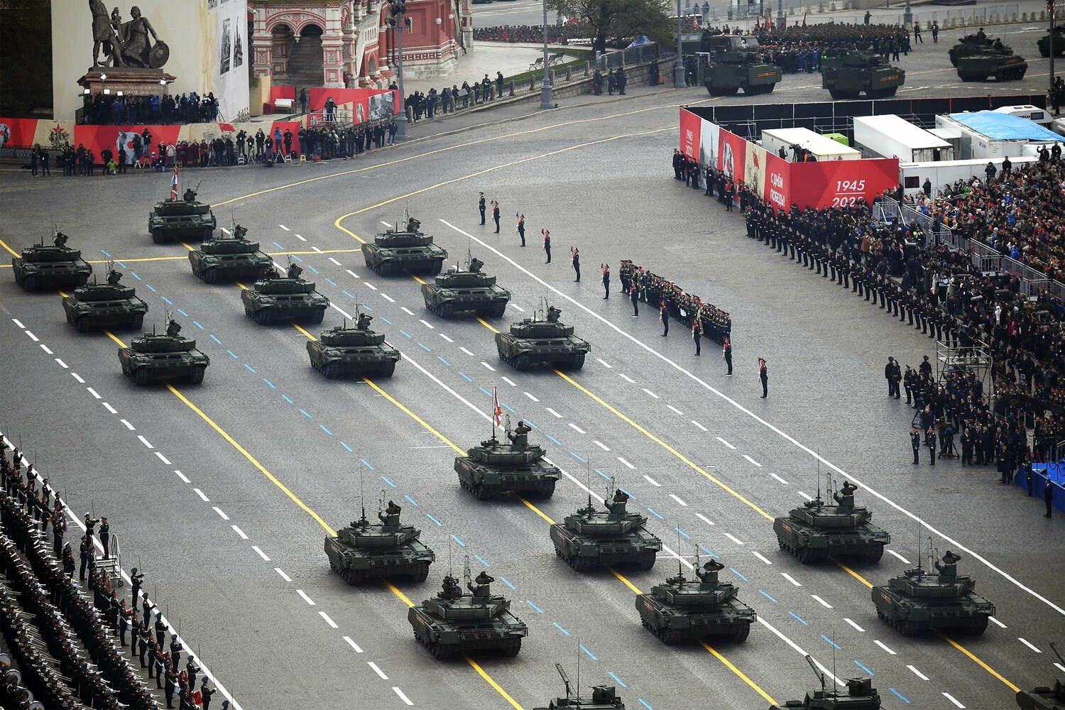 Парад военной техники на красной площади 9 мая. Парад Победы 2022 в Москве техника. Военный парад на красной площади 9 мая 2022. Военная техника на параде Победы 2022.