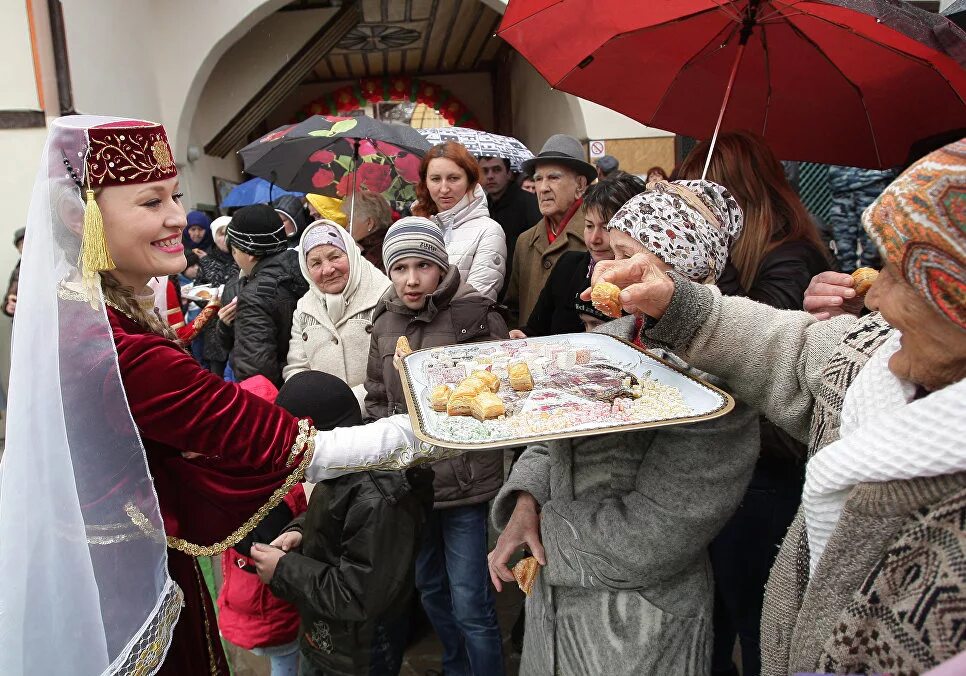 Когда мусульманская пасха. Новруз байрам татарский праздник. Татарская Пасха. Мусульманская Пасха. Празднование Пасхи.