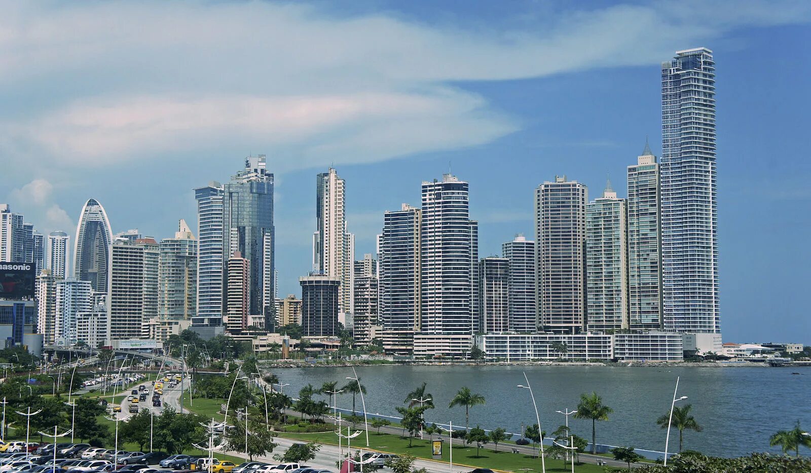 Panama city. Панама-Сити Панама. Панама столица панамы. Панама Сити город в Панаме. Национальный стадион панамы (Панама Сити).