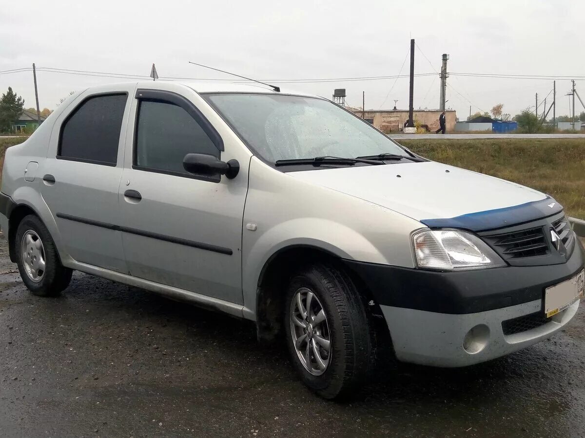 Купить логан в белгородской области. Рено Логан 2007 белый. Renault Logan 2007 года. Рено Логан серый на белом. Рено 2007 года.