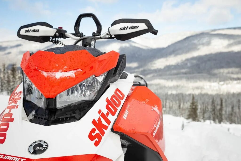 Саммит эксперт. Ski Doo Summit 850. BRP Ski-Doo Summit 850. Summit x Expert 165 850 e-Tec. Снегоход БРП саммит 850.