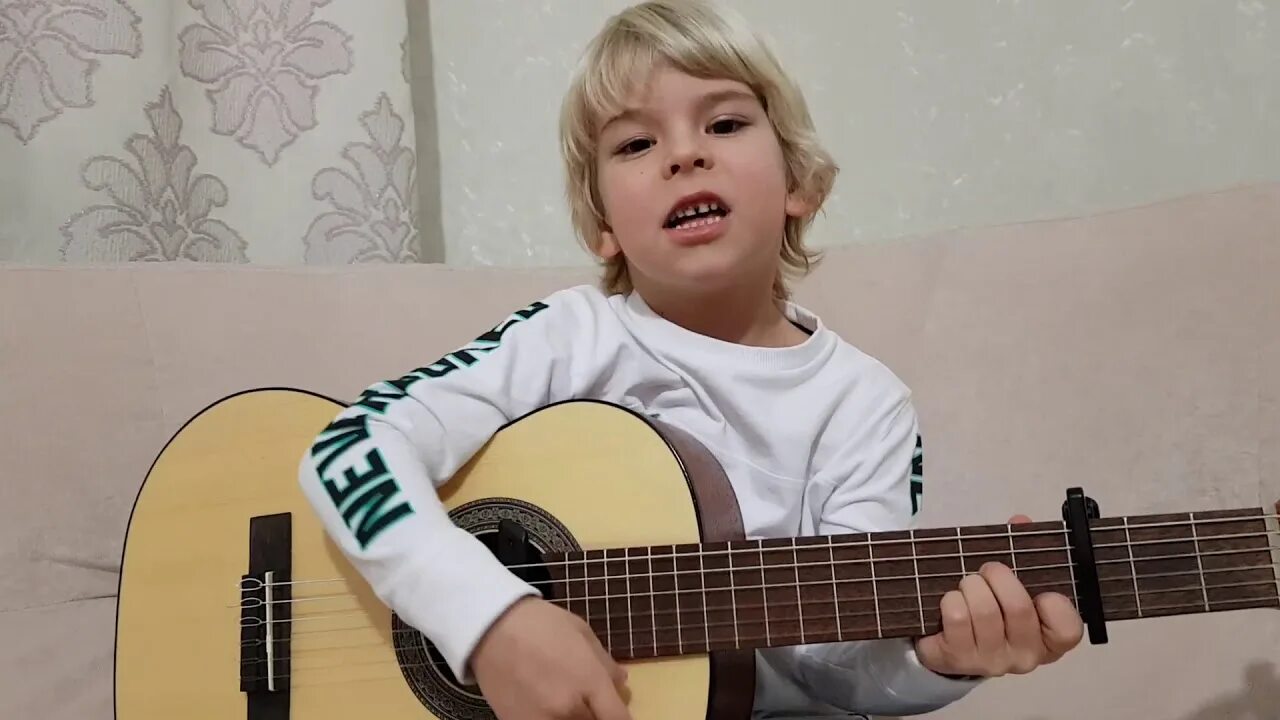 Милый мальчик песня слушать. Мальчик мой песня. Милый мальчик песня слушать. Фогель мальчик текст. Песня мальчик фогель.