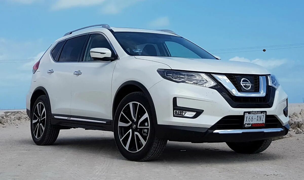 Ниссан икстрейл 32 купить. Ниссан х-Трейл 2018. Ниссан х-Трейл т32 2018. Nissan x Trail t32 2018. Nissan x-Trail 2018 белый.