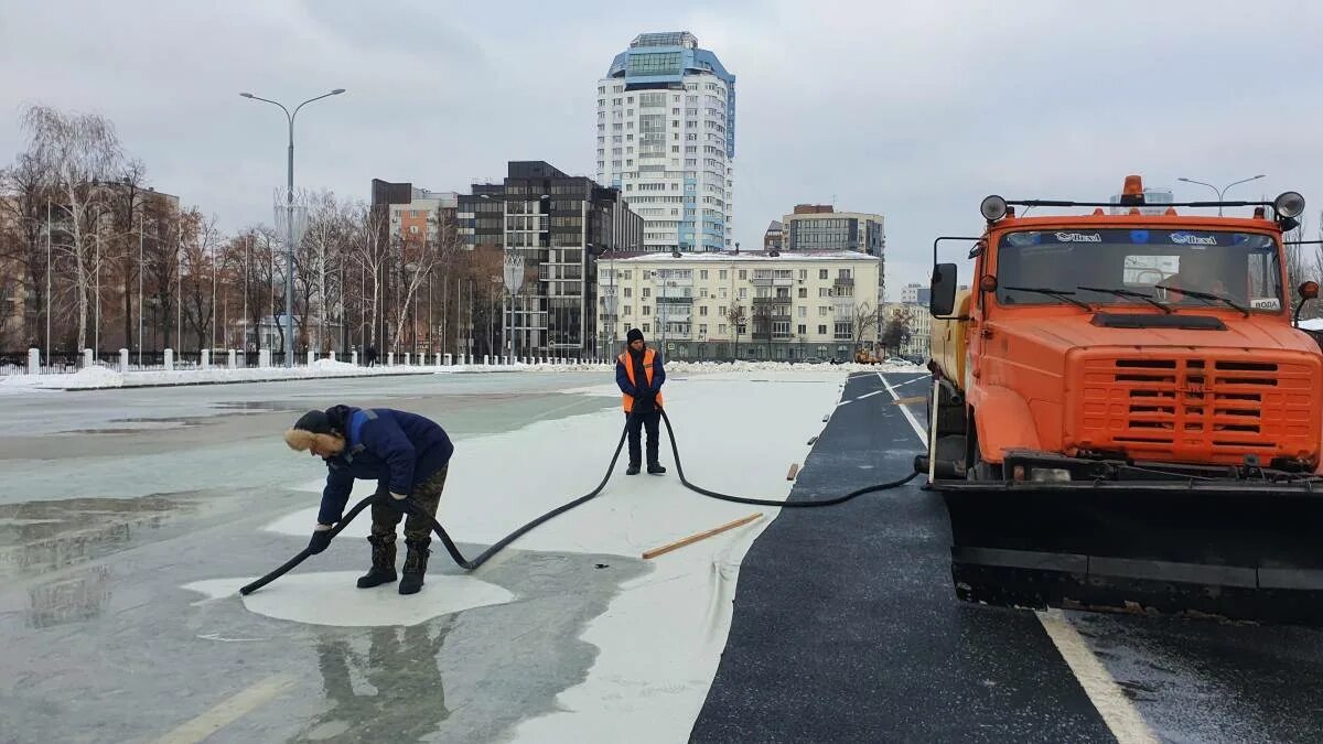 Площадь куйбышева самара зимой. Самара площадь куйбышева каток на куйбышева. Самара площадь куйбышева каток на куйбышева. Каток на площади куйбышева самара фото. Каток на набережной самара.