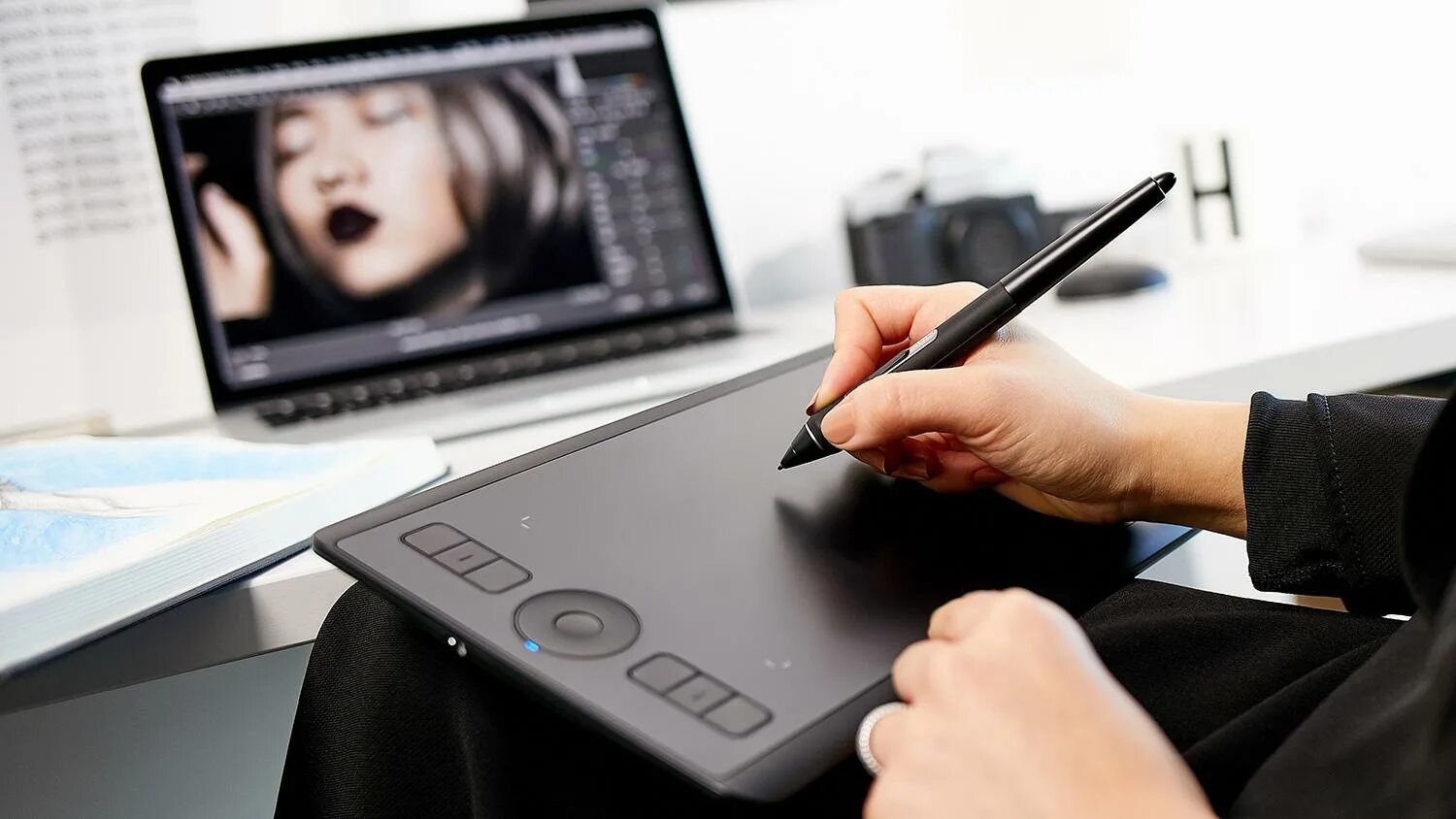 Не видит wacom. Планшет Wacom Intuos Pro. Wacom Intuos Pro а3. Wacom Intuos Pro 660. Wacom Intuos Pro small (pth-460).