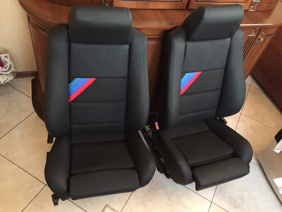 Recaro m3 e46. BMW e34 кресла рекаро. Сиденья Моторспорт е34. Recaro Motorsport e60. Сиденья м5