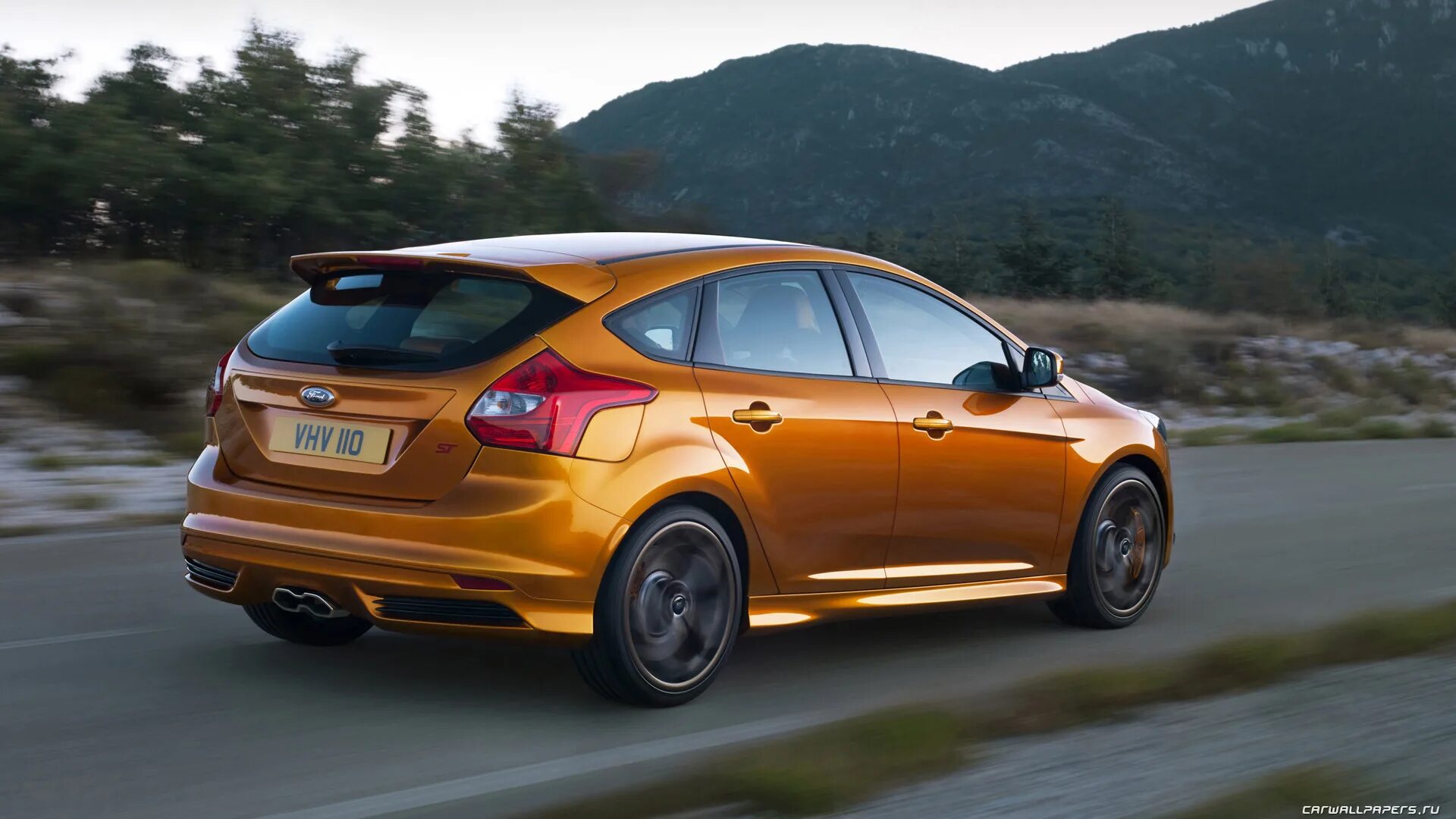 Машина форд фокус хэтчбек. Ford Focus St 2012. Ford Focus St 2010. Ford Focus St 2011. Ford Focus 3 sedan St.