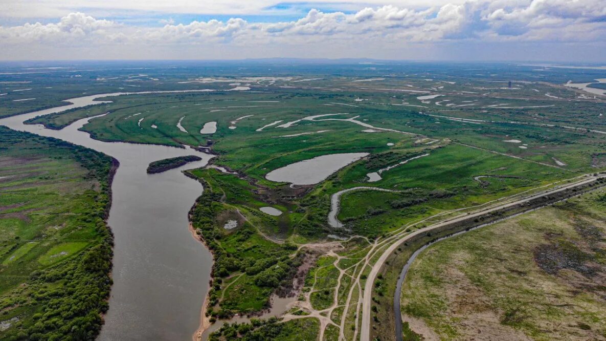 Уссурийский остров Хабаровск. Большой Уссурийский остров. Остров большой Уссурийский Хабаровский край. Мост на большой Уссурийский остров Хабаровск.