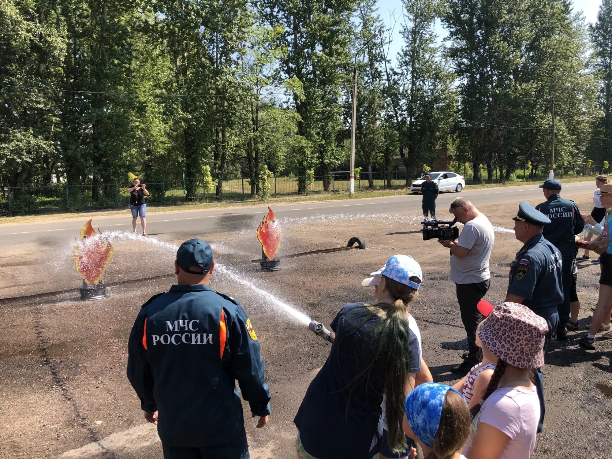 Дол мчс россии. Пожарный квест. Игра в пожарные в лагере. Лагерь в лесу МЧС Рязань. Временный лагерь спасателей.