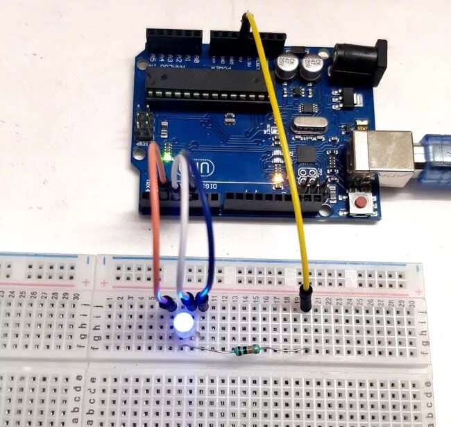 Ардуино уно лампочки. Ардуино уно светодиод. ардуино уно 2025. rgb светодиод arduino uno. ргб светодиод ардуино.