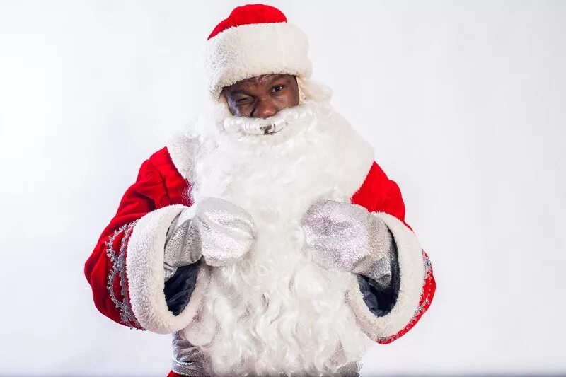 Goosaleh гусалех. Папа ноэль дед мороз африки. Гусалех. Африканский дед мороз. Гусалех.
