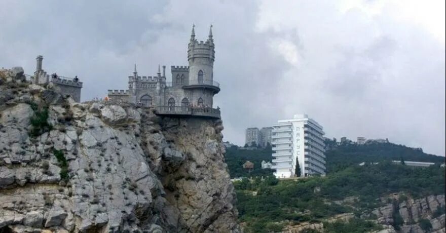 Гаспра ласточкино гнездо крым. Крым ялта ласточкино гнездо. Санаторий парус ялта крым. Санаторий жемчужина крым ласточкино гнездо. Санаторий жемчужина гаспра.