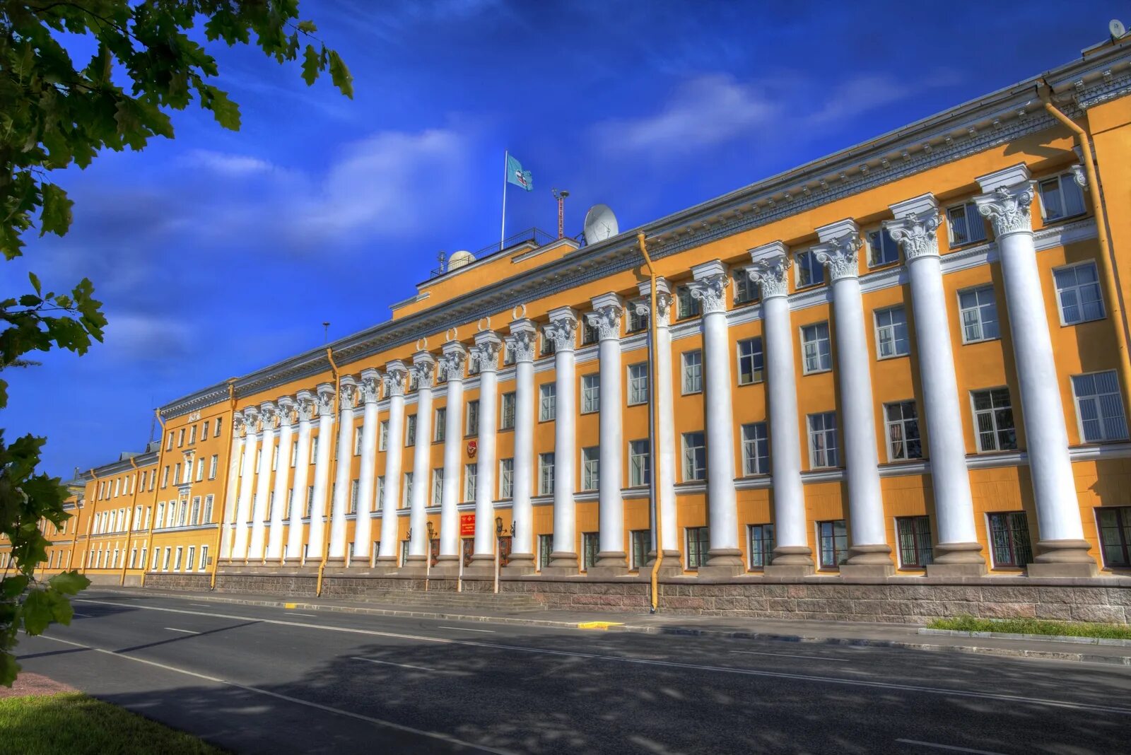 Академия можайского здание. Можайского. Академия можайского здание. Военно-космическая академия имени а ф можайского здание. Военно-космическая академия санкт-петербург.