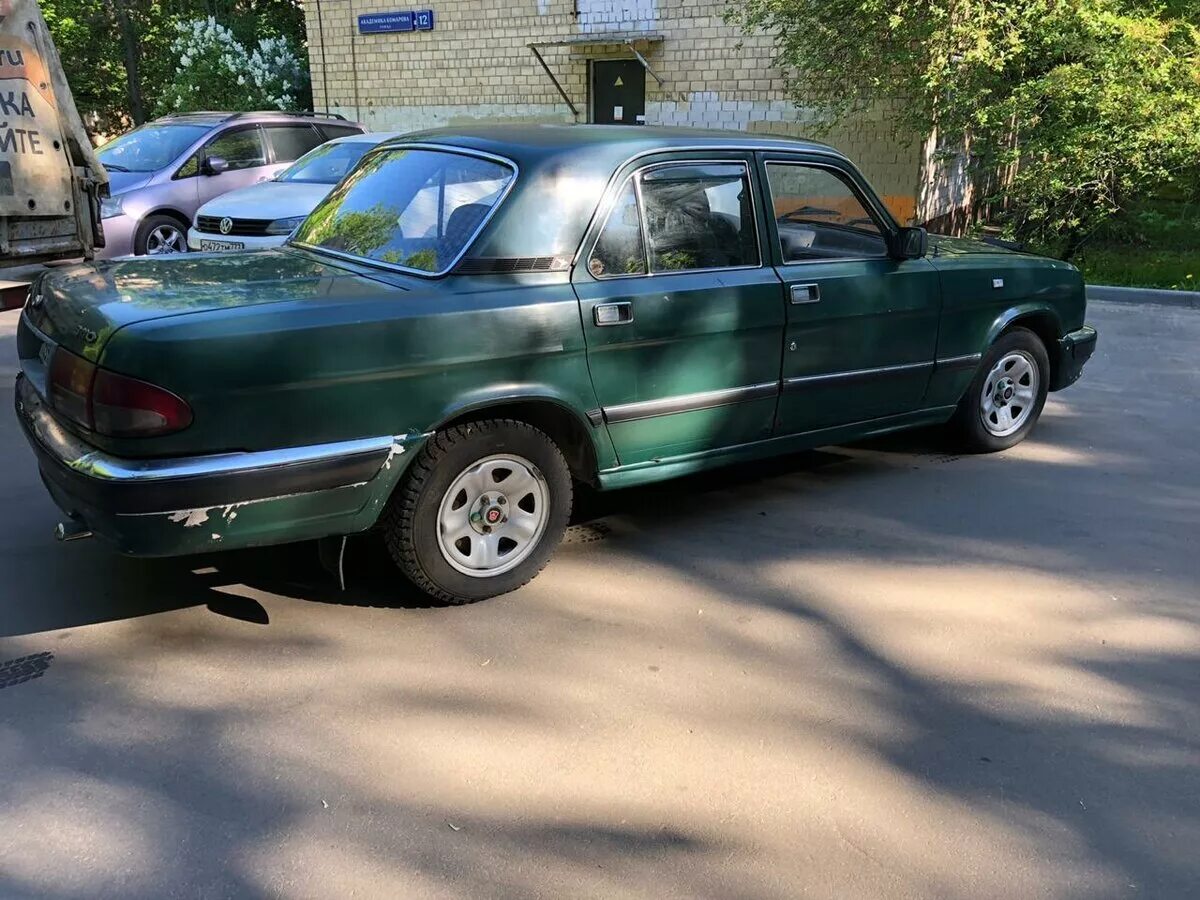 газ 24 зеленая. газ 24 волга зеленая. волга 2401. газ 3110 зеленый металлик. серо зеленый газ.