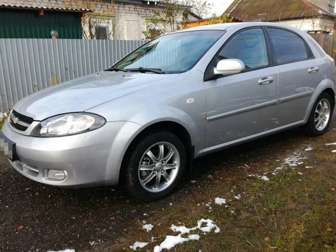 Лачетти хэтчбек 1.4 купить. Chevrolet Lacetti 2005 1.4 хэтчбек. Chevrolet Lacetti 2009 хэтчбек. Chevrolet Lacetti хэтчбек серая 2009. Chevrolet Lacetti хэтчбек серый.