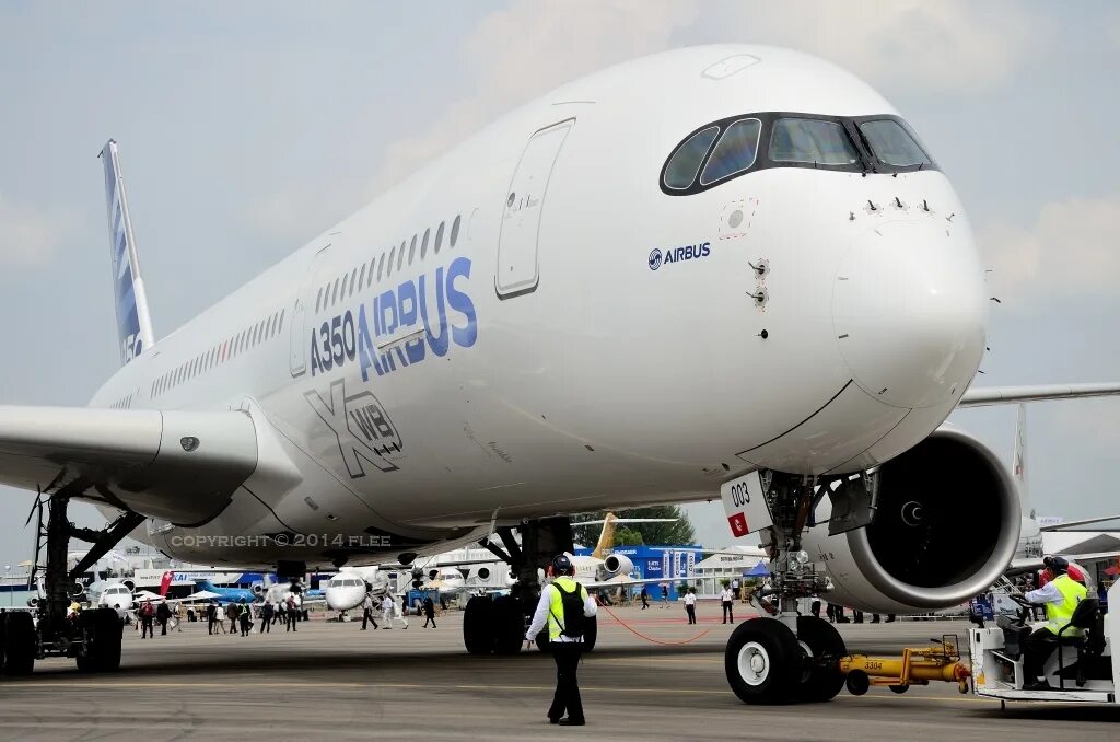 A321 neo lr. 308. Airbus a321 самолет. Airbus a350-900 air france. Аэробус а350-900.