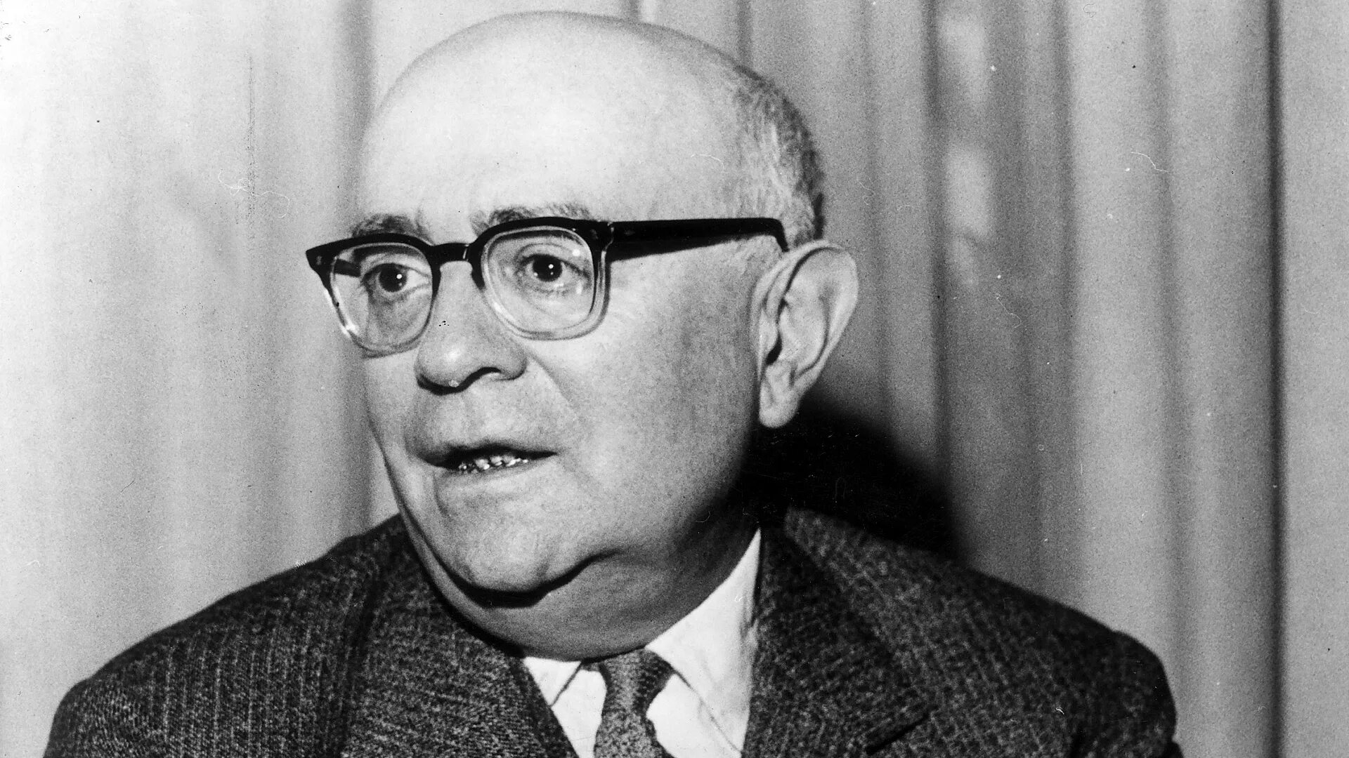 Адорно.  т. Адорно. Адорно. Адорно.