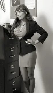 Hot sarah palin pics.